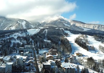 ⛷️ 아카쿠라 온천 스키장(아카쿠라 온센 스키조) 이미지 2